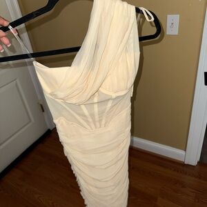 Elegant Cream One-Shoulder Dress